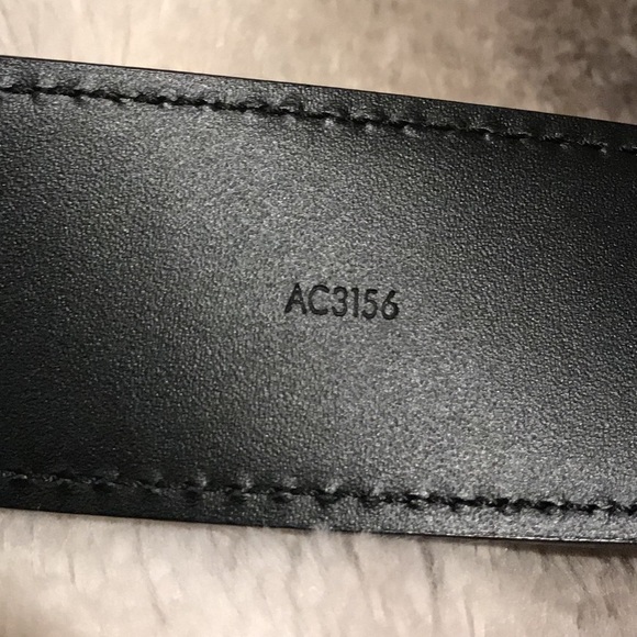 LOUIS VUITTON INITIALES 35mm BELT - Picture 6 of 6