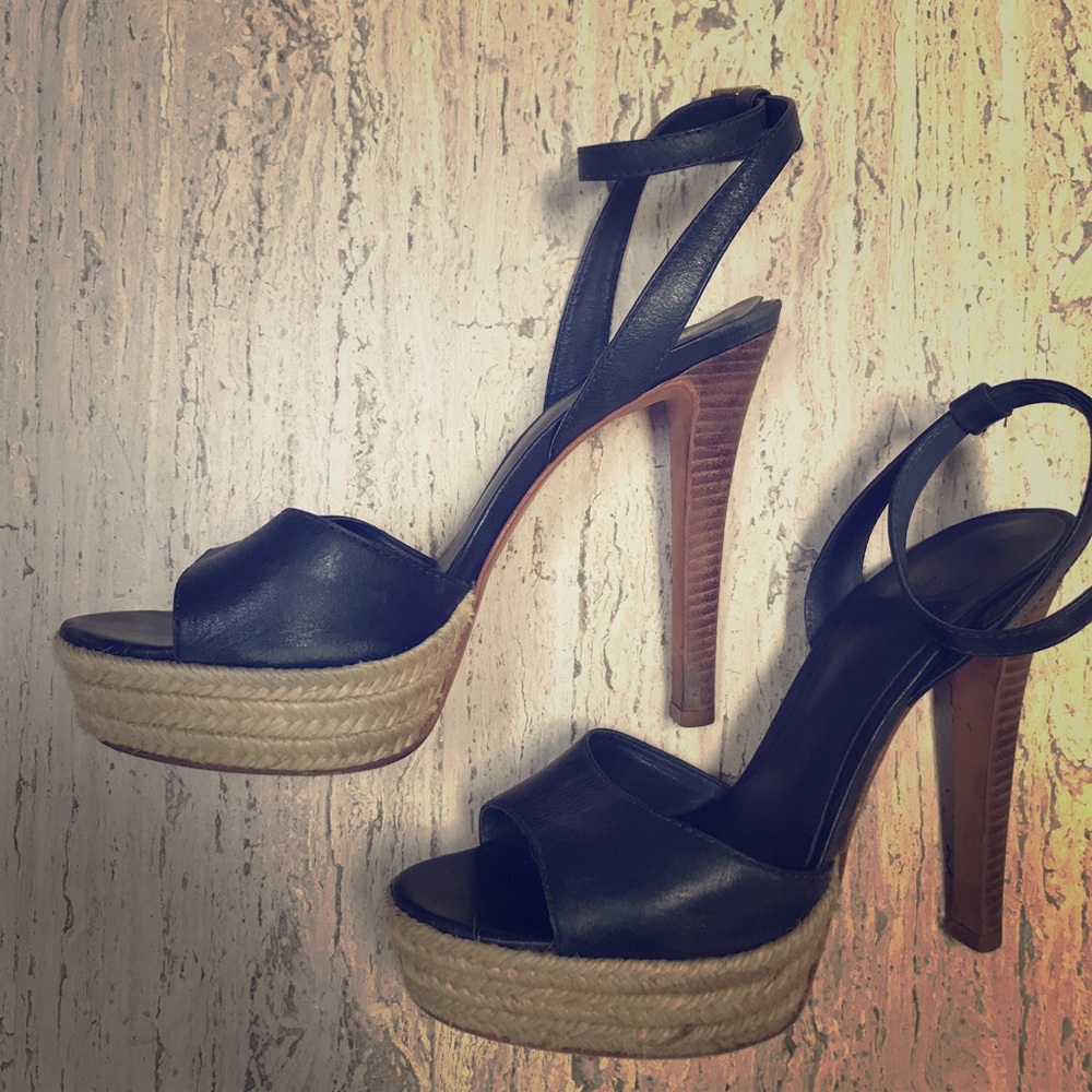 Tory Used high heels sandals