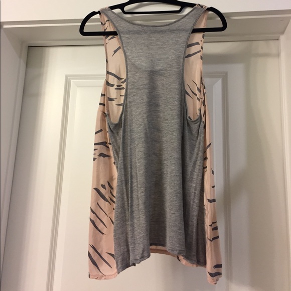 Blush & Gray print racerback tank - Picture 3 of 3