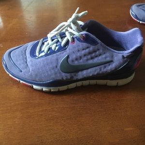 Nike free TR luxe 2.0 size 7.5