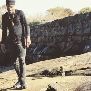 Meet your Posher, Julio