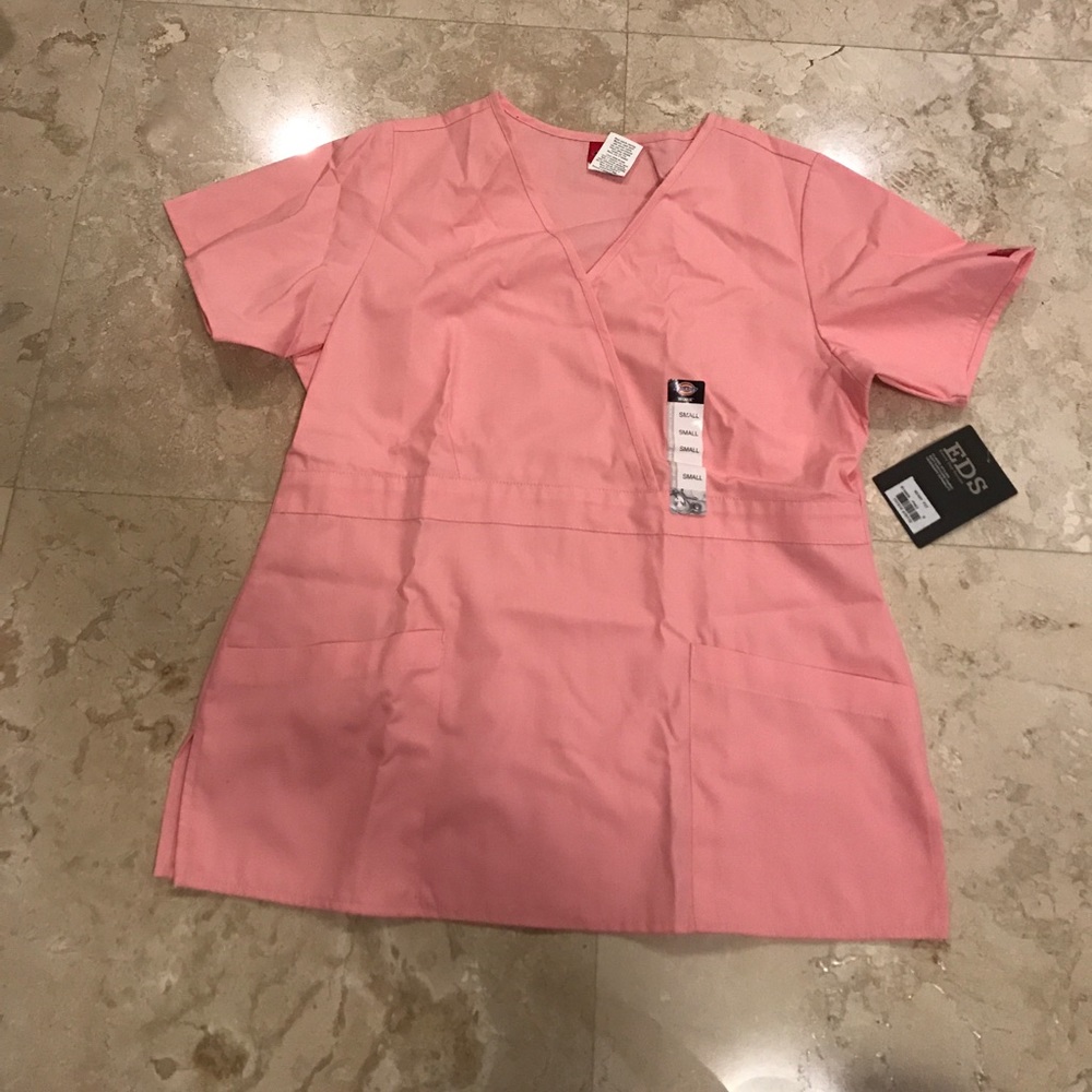 Dickies Top scrubs
