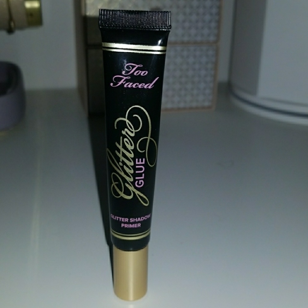 Too faced glitter glue primer