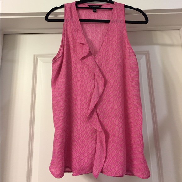 Banana Republic Pink ruffle top - Picture 1 of 3