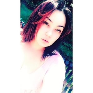 Meet your Posher, Nena