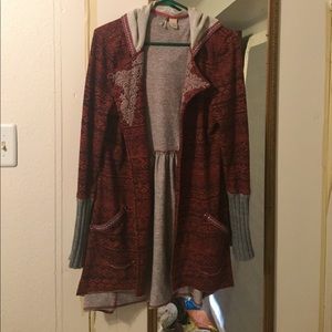 Gimmicks hooded sweater