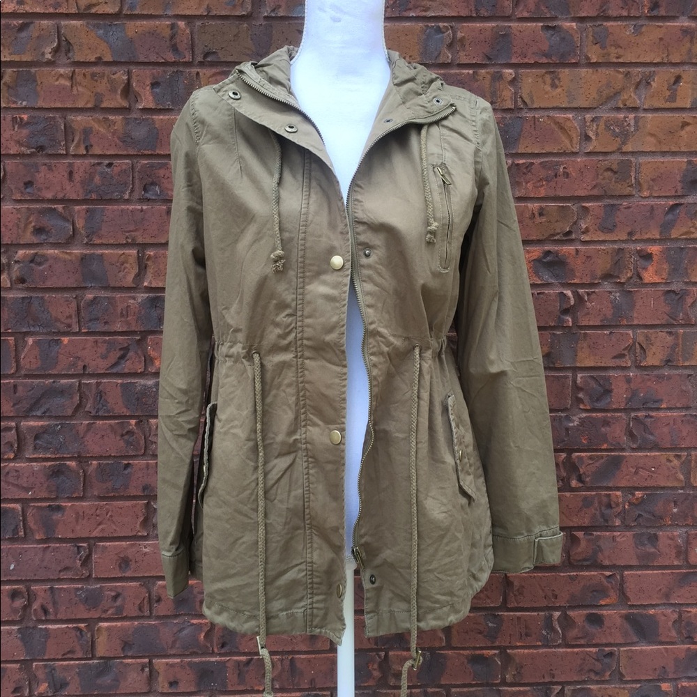 Embroidered Flower Cargo Jacket - Picture 6 of 7