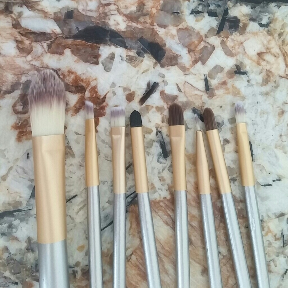 8 Piece Makeup Brush Set