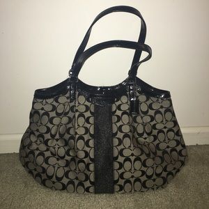 **NEW**Coach Signature Devin Shoulder Bag