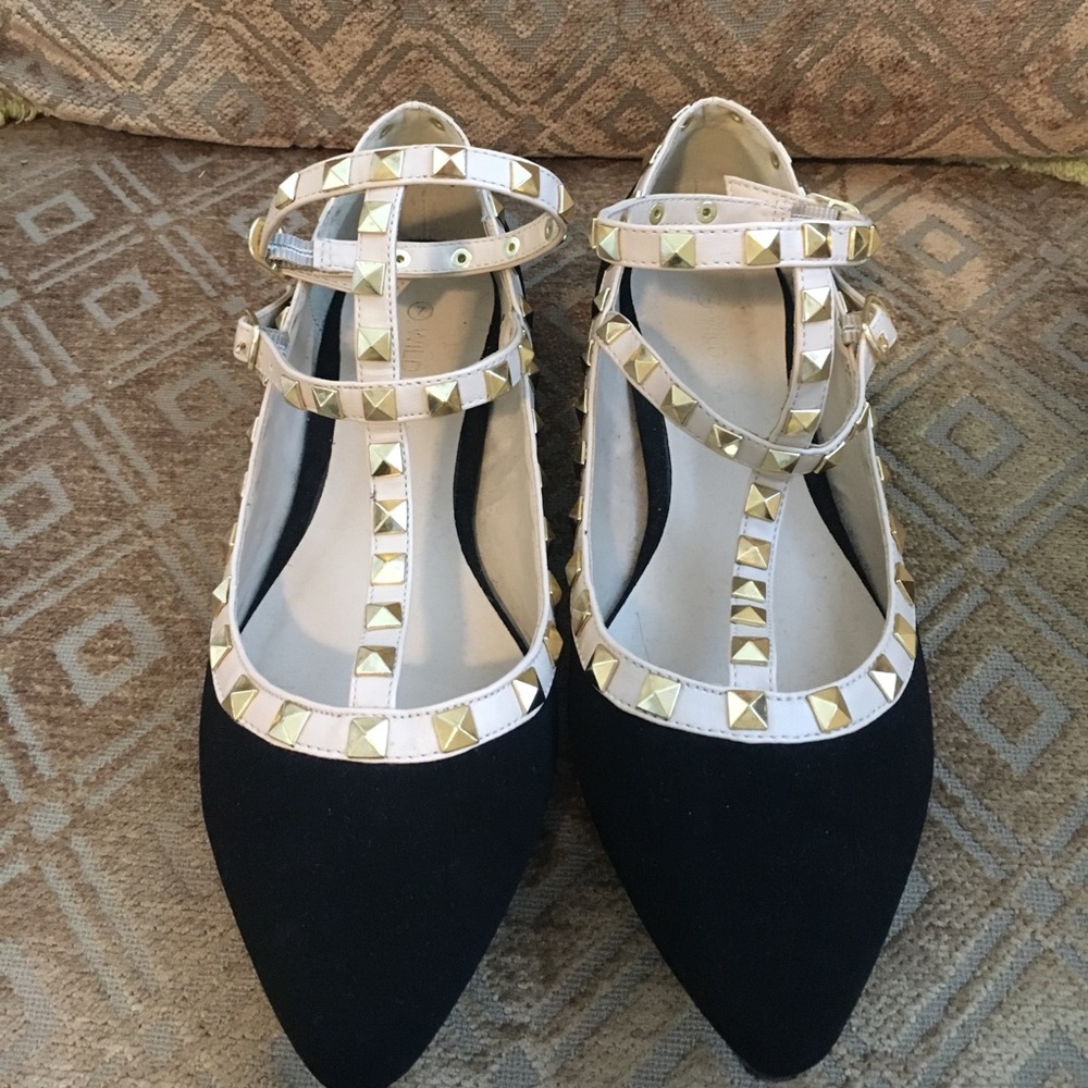 Studded Point Shoe