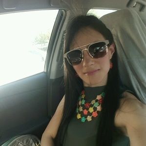 Meet your Posher, Daniela