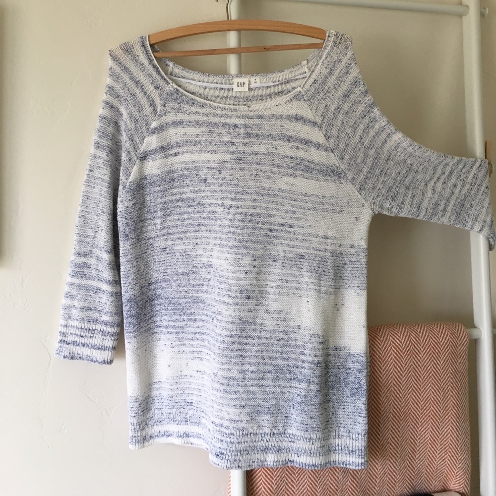 Gap blue 3/4 sleeve sweater