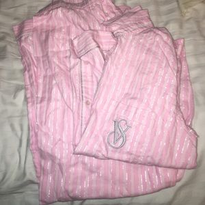 VS pajama set