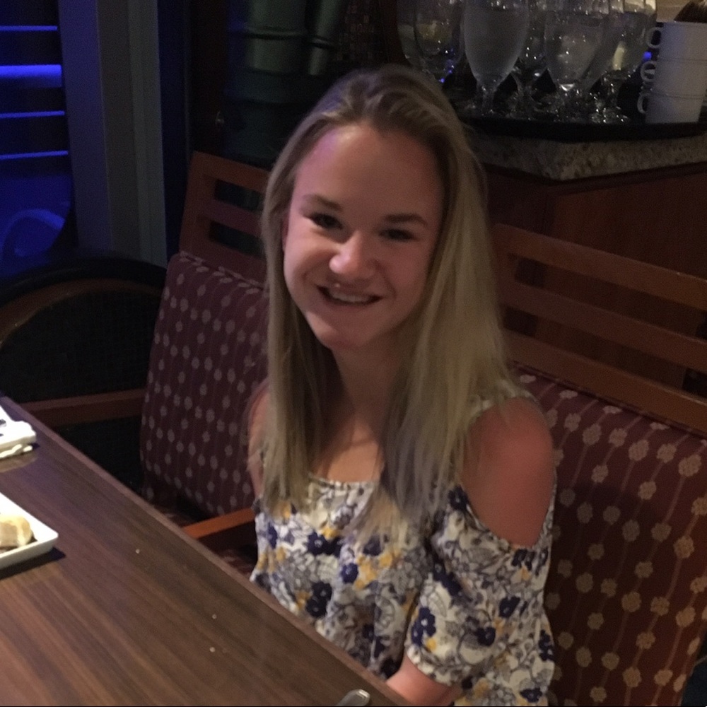 Meet your Posher, Nina