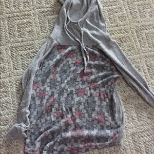 Cute grey aztec print hoodie.