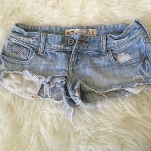HOLLISTER mini denim shorts