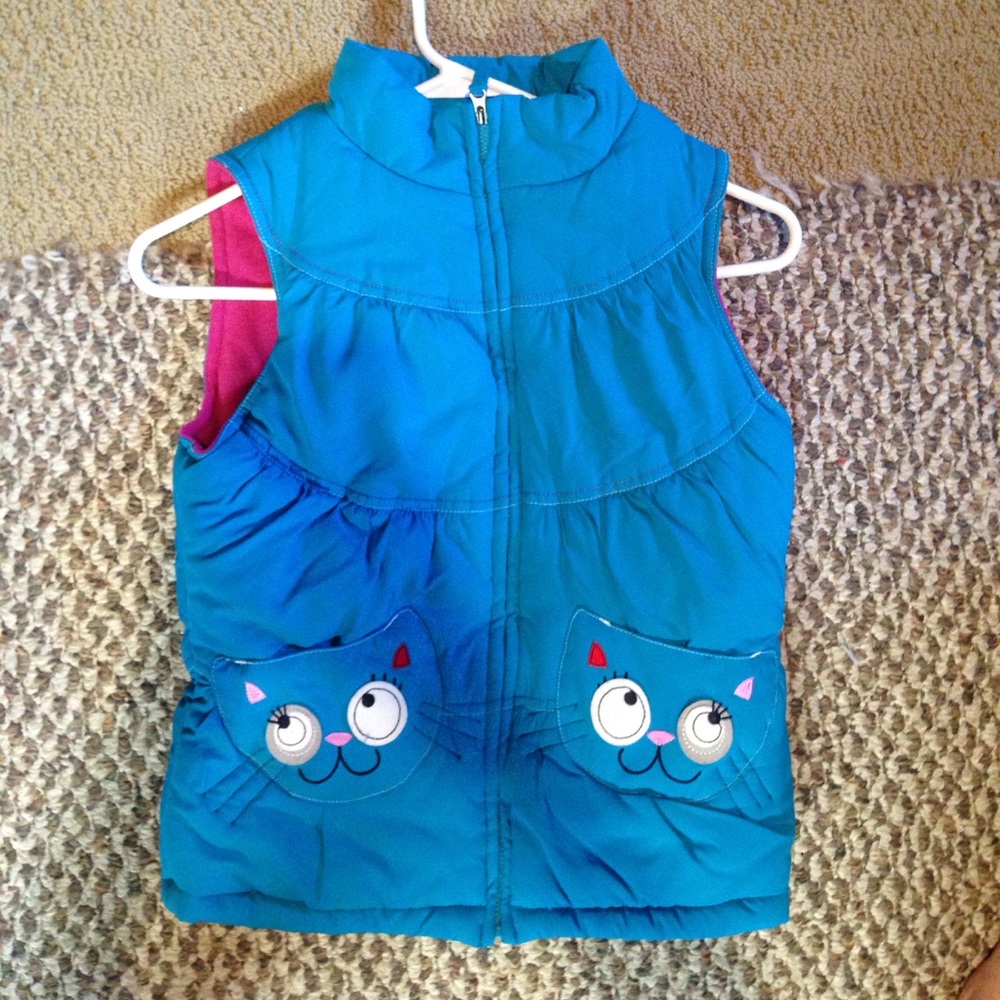 Weatherproof cat vest
