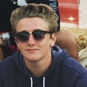 Meet your Posher, Kamron