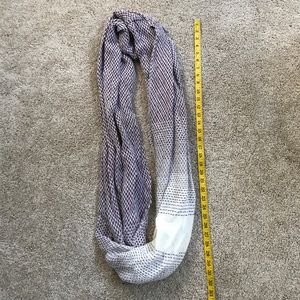 14th & Union Soft Purple & White Scarf, Never Worn
