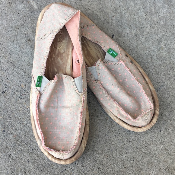Sanuk Shoes - Sanuks!