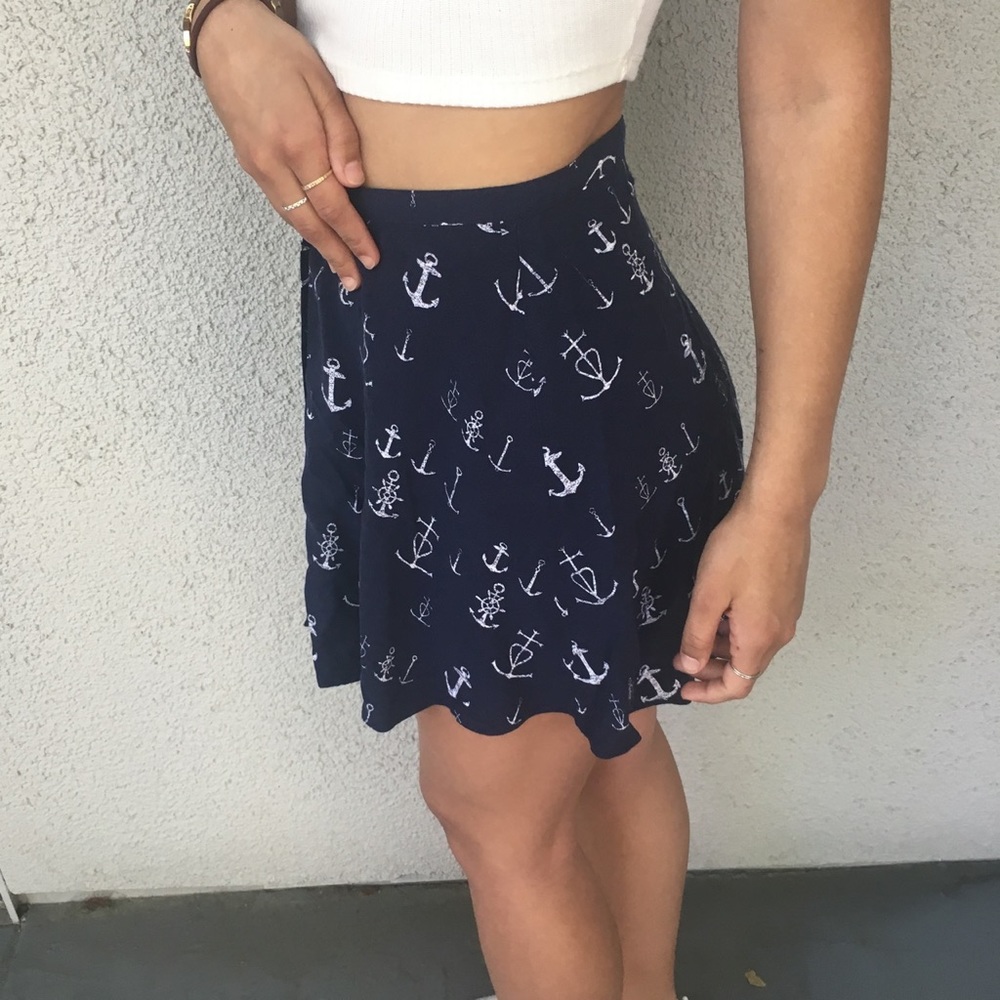 Navy blue anchor A- line Aeropostale skirt!