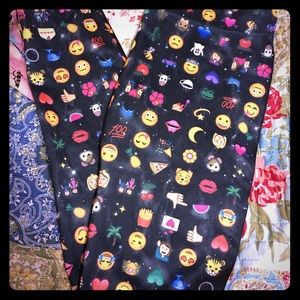 Emoji leggings