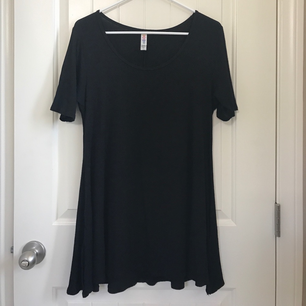 Lularoe Solid Black Perfect T