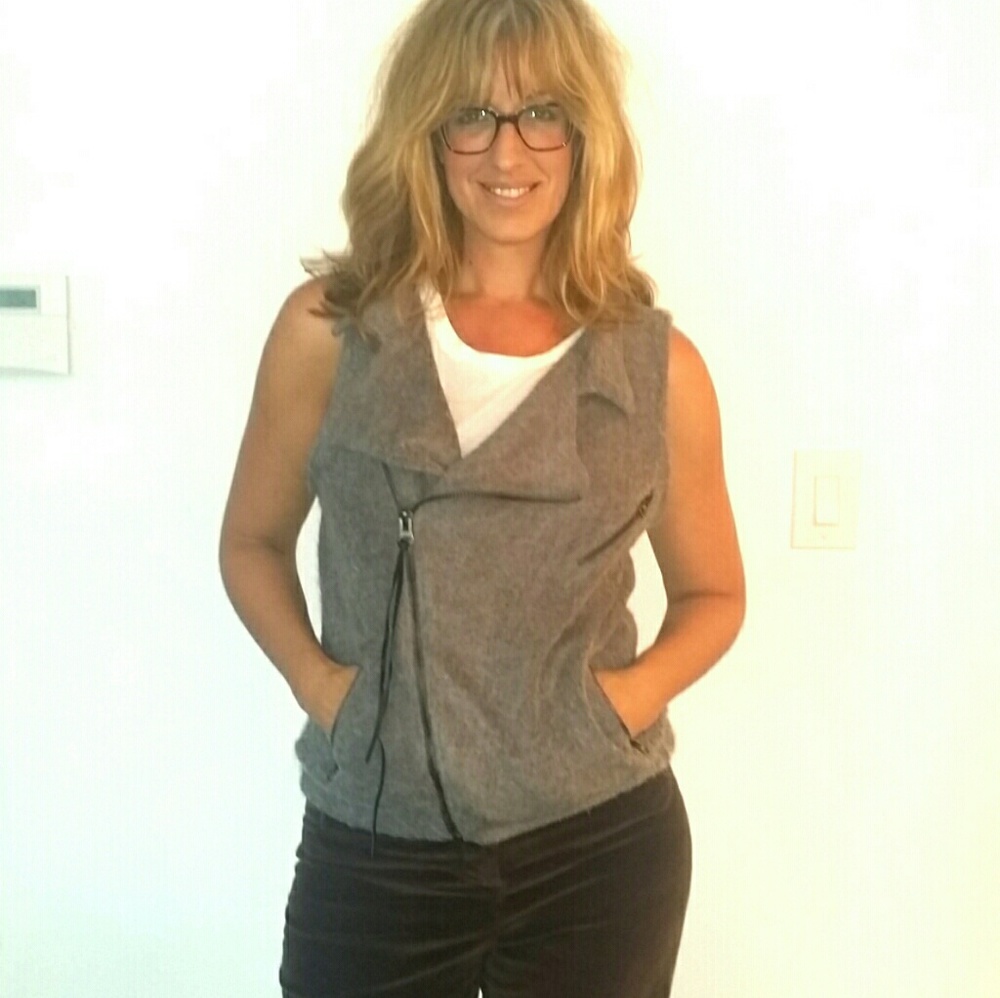 Chapel soft pile vest