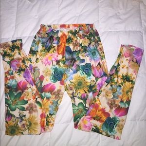 Bright floral super soft leggings
