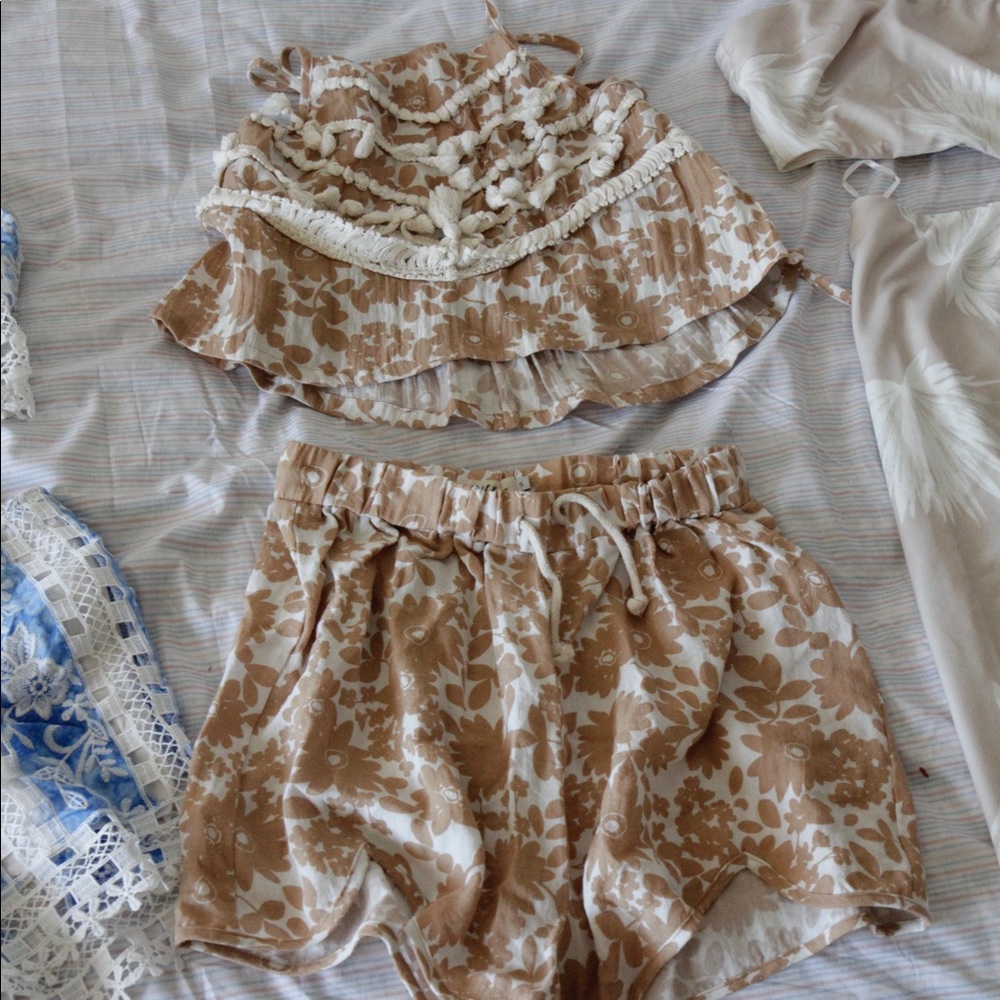Small two piece set mura boutique - Picture 3 of 3