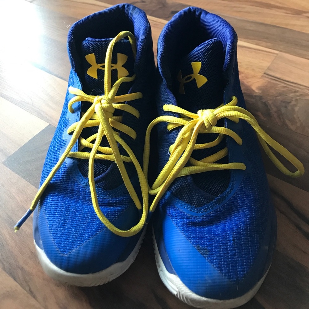 Under Armour(Stephen Curry) boys.