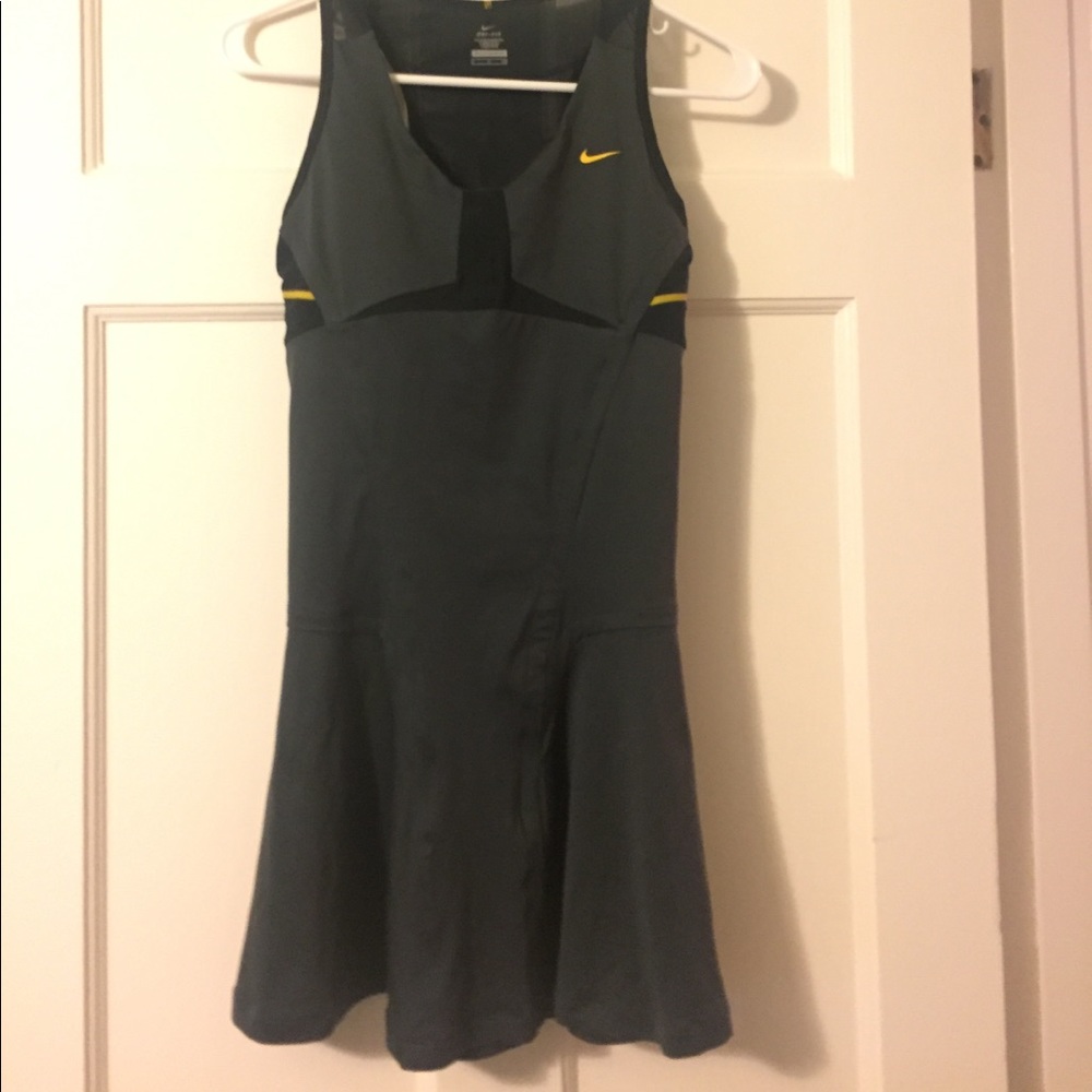 Nike tennis dress yellow and grey