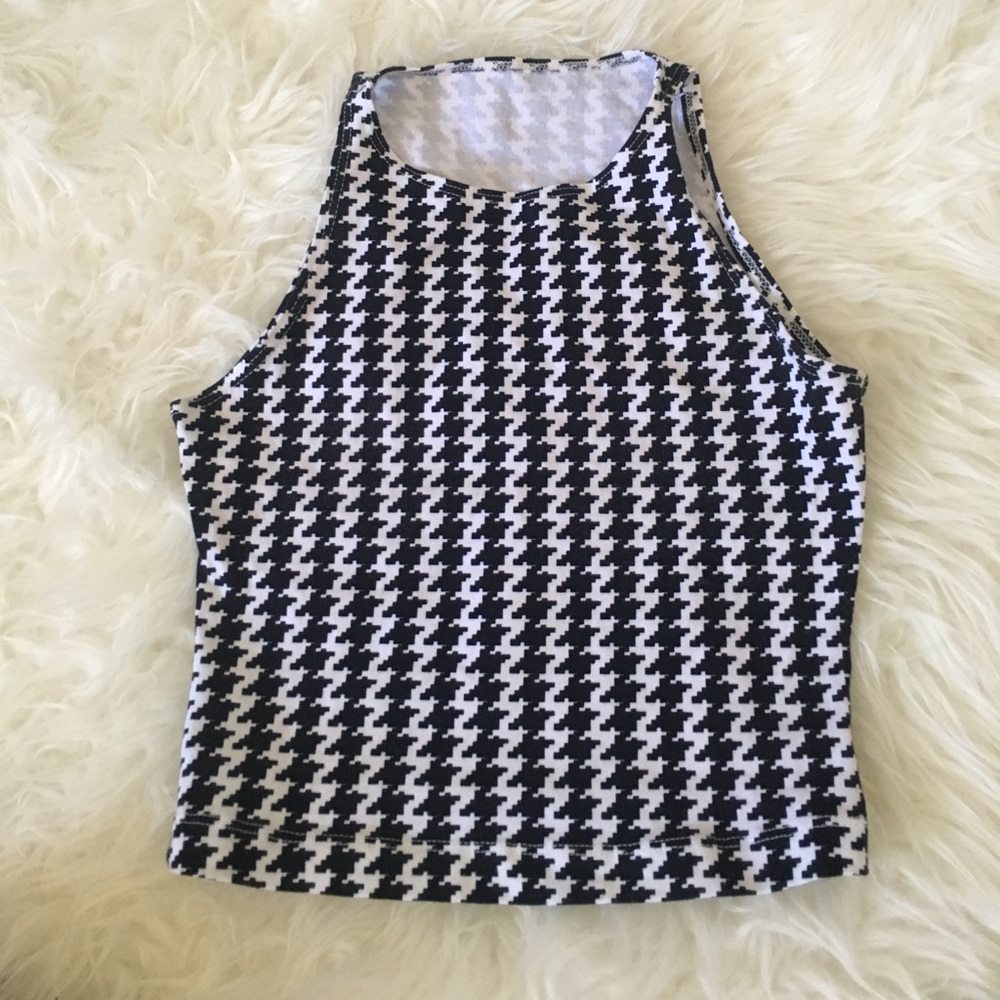 AA crop top