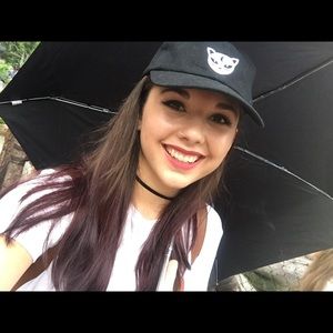 Meet your Posher, Taylor