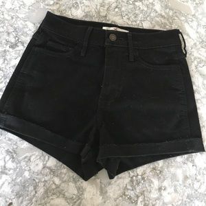 Black high waisted Hollister jean shorts NWT