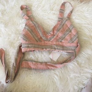 NWT UO crop top