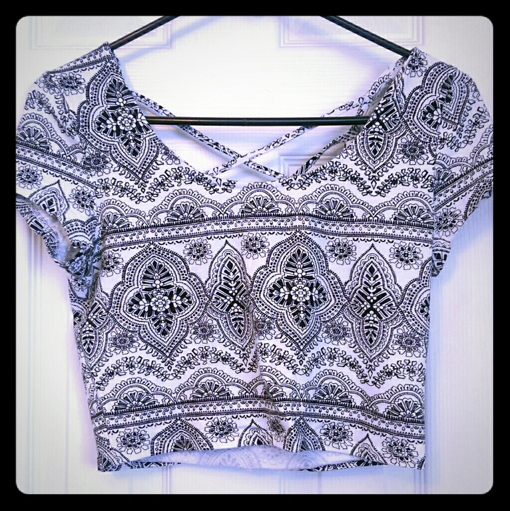 Crop top