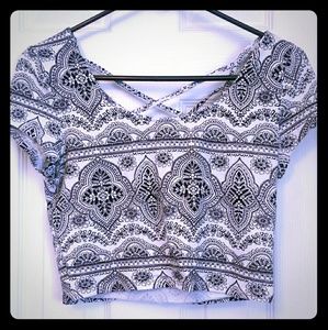 Crop top