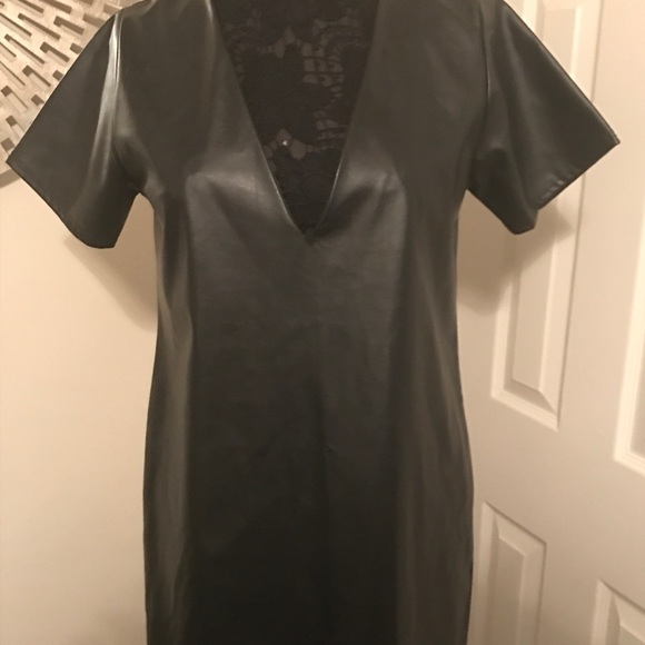 Missguided Black V-Neck Dress - Picture 4 of 6