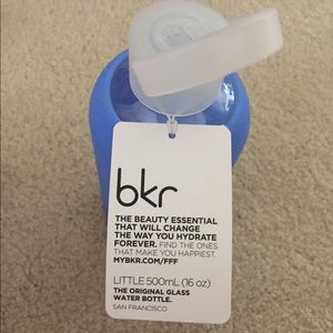 NWT bkr glass water bottle