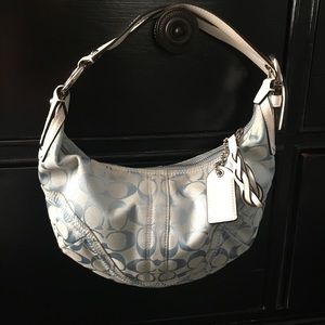 💕 Coach Vintage classic signature shoulder bag