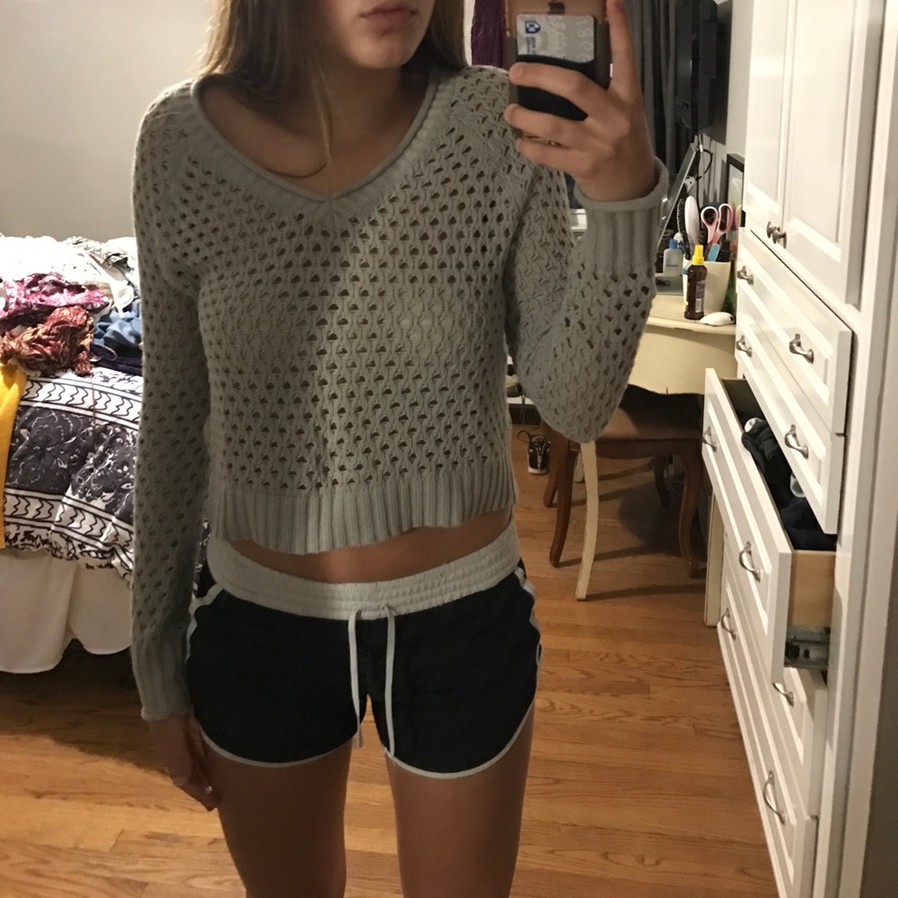 Gray/tan sweater