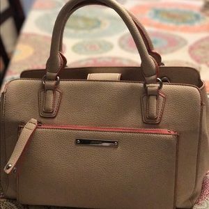 ⚡️Flash Sale! Excellent condition! Nine West Purse