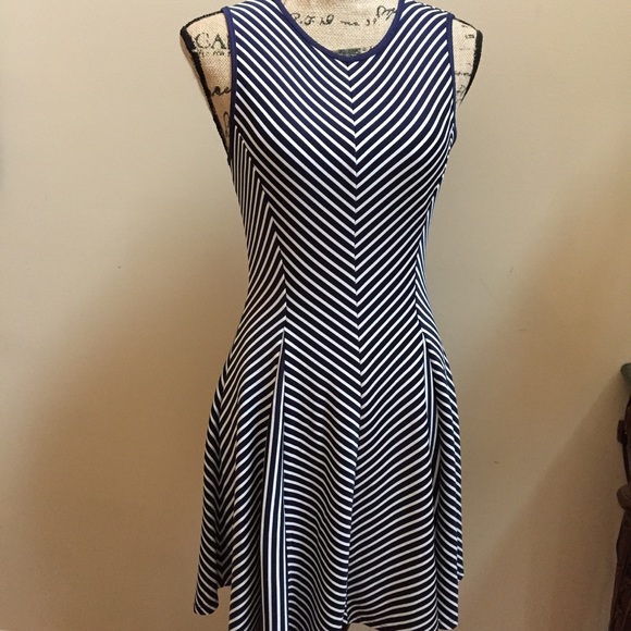 Monteau Dresses & Skirts - Monteau Dress