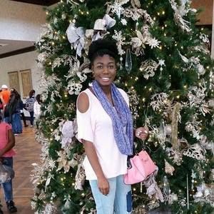 Meet your Posher, Whitney