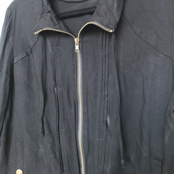 Light Jacket - Picture 2 of 2