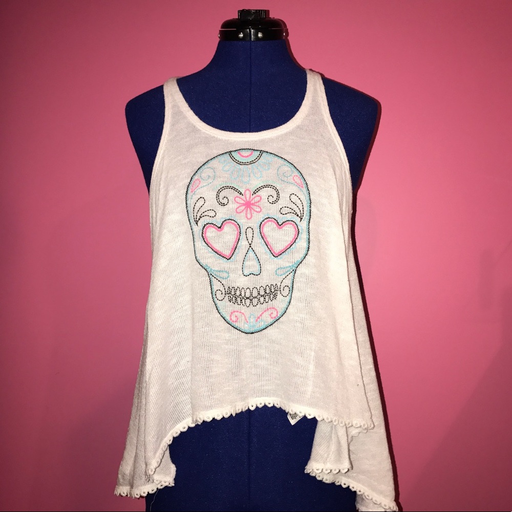 Skull tank