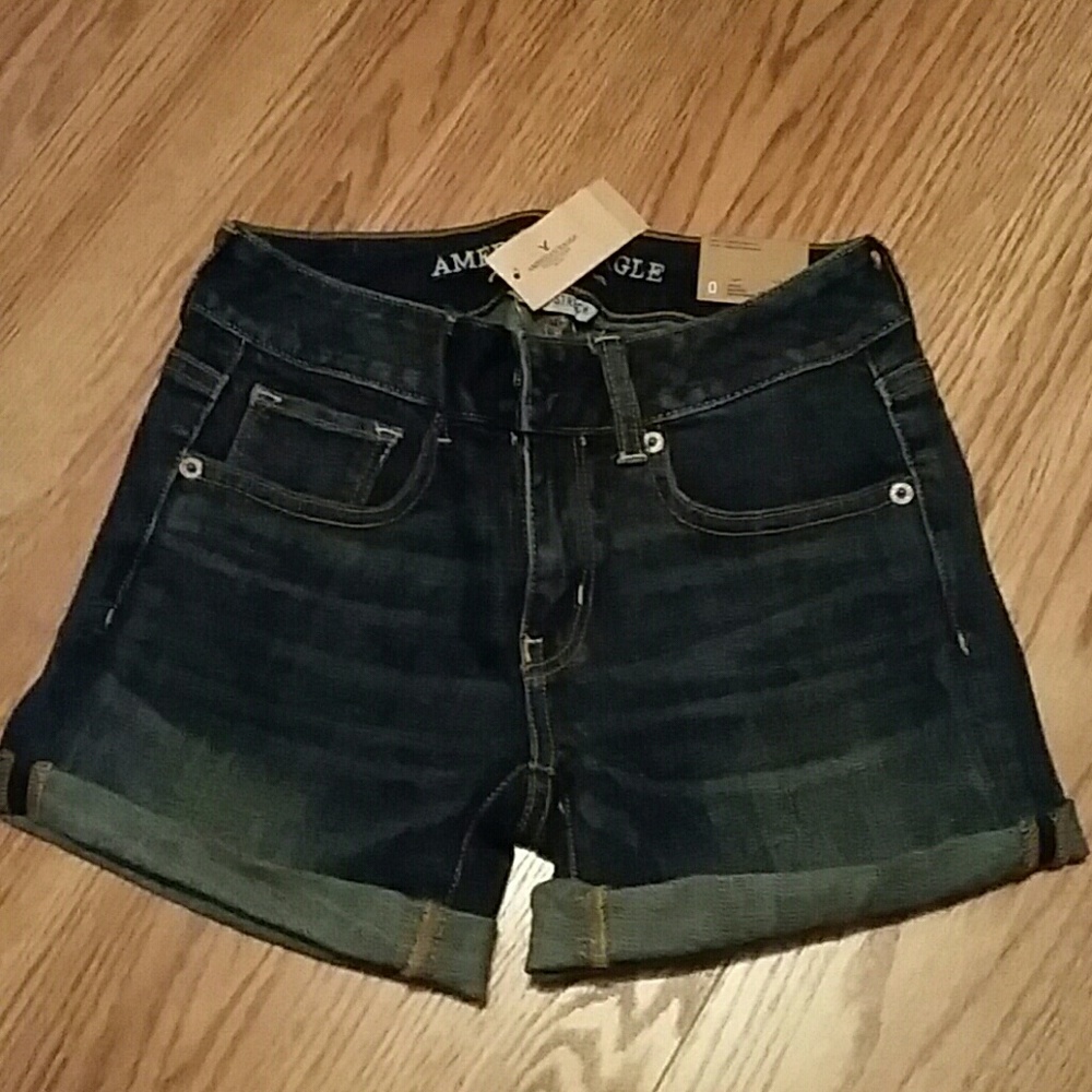 NEW WITH TAGS!! American Eagle cuffed shorts