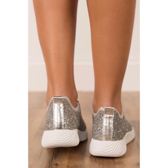 ONLY A FEW LEFT* New silver glitter sneakers - Picture 5 of 8