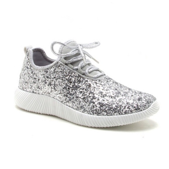 ONLY A FEW LEFT* New silver glitter sneakers - Picture 6 of 8